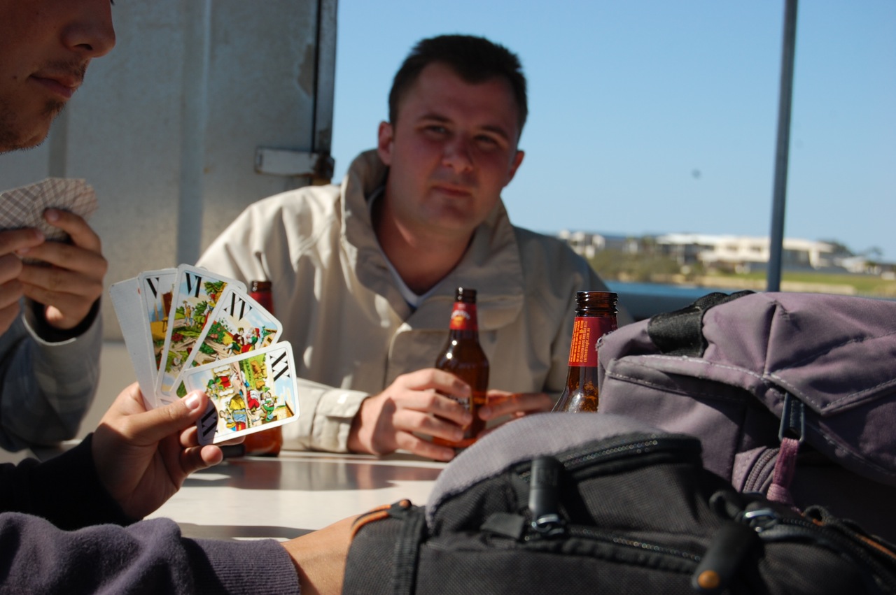 DSC_0491 Najbrž ima precej slabe karte.